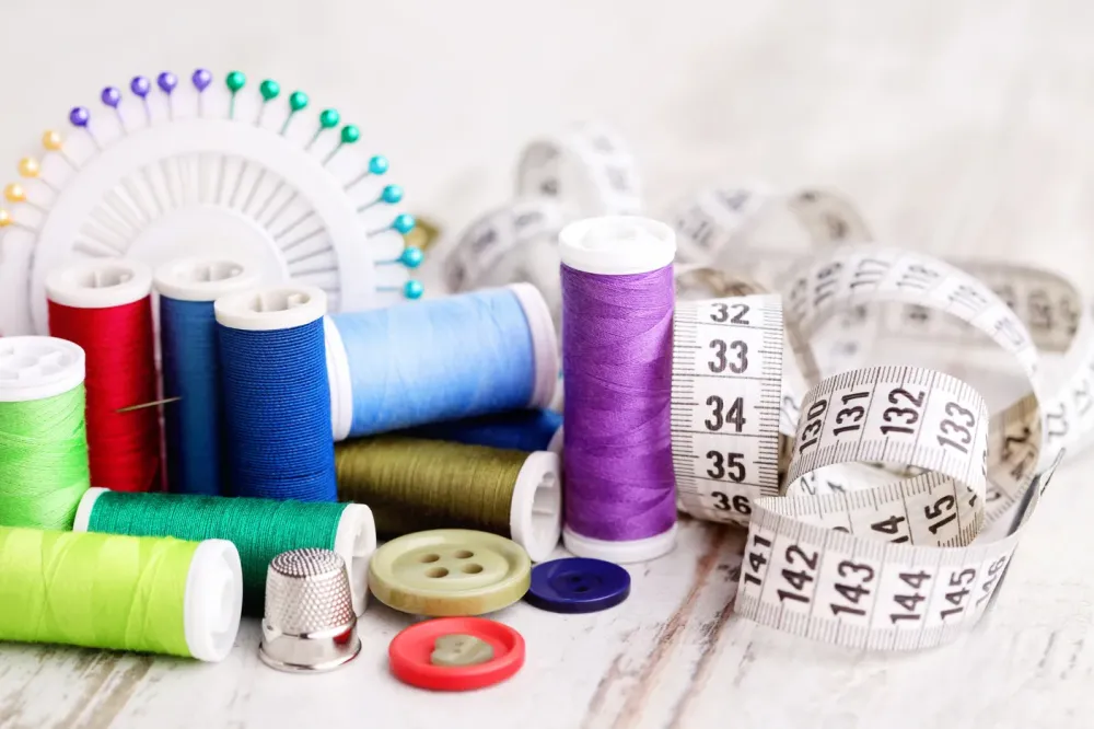 Matériel couture près de Cambrai